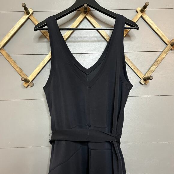 Lululemon Ease of it All V-Neck Jumpsuit Black Romper Softstreme Women's Size 10 - Picture 3 of 9